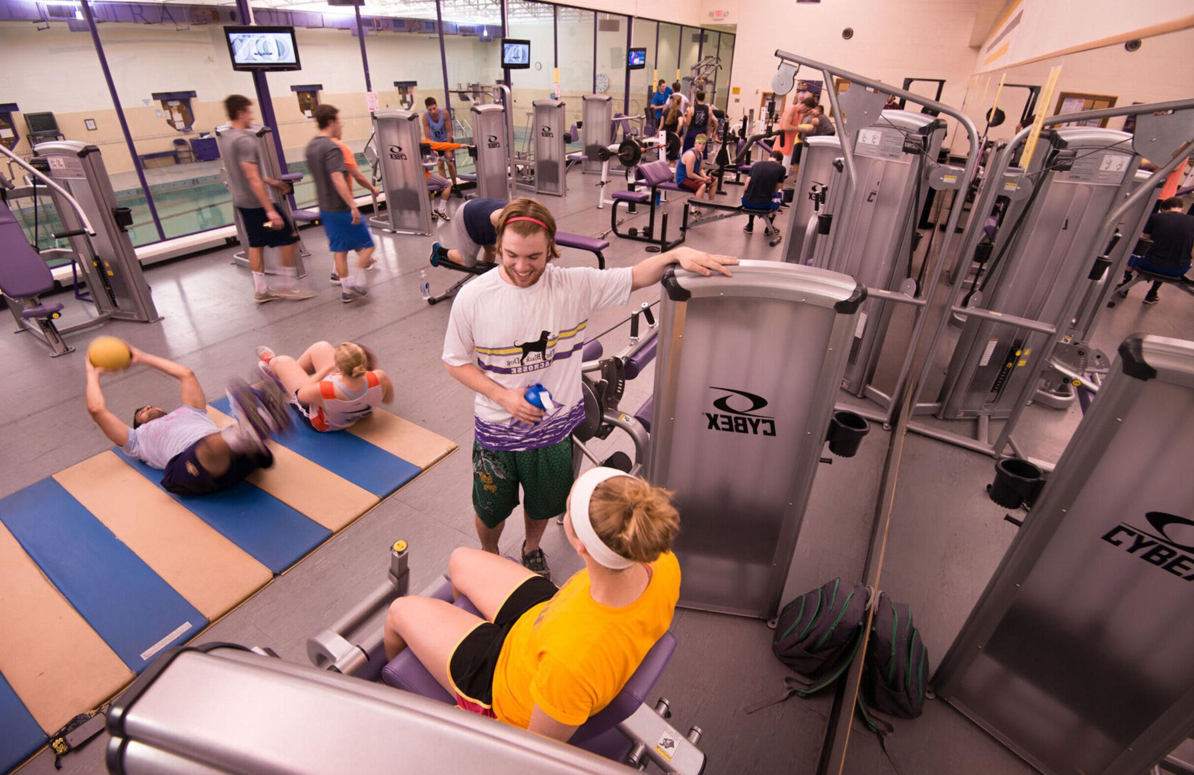 Students work out in the fitness center